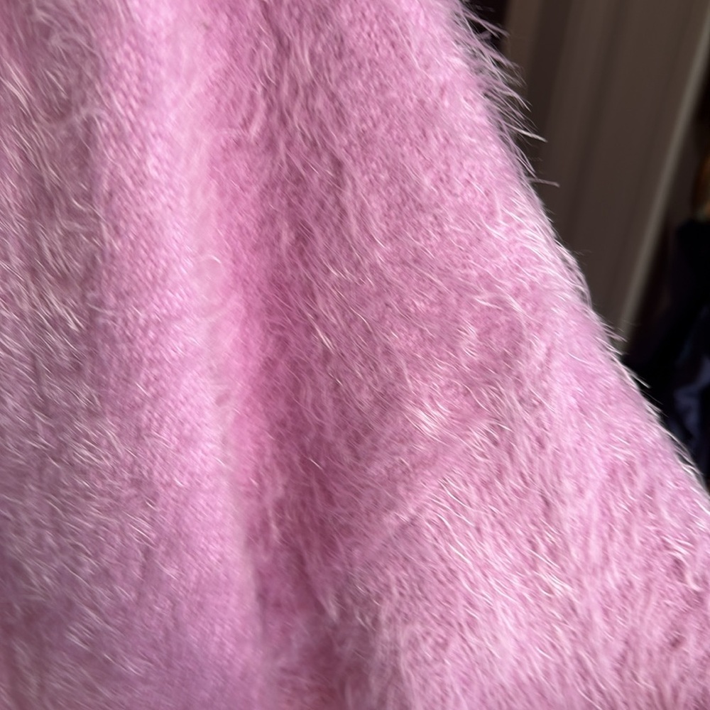 Show me your Mumu Cozy Forever Sweater. Worn a few times. Good shape‎ - Picture 6 of 7